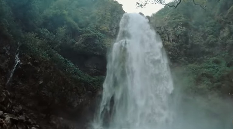 Kelawali Waterfall